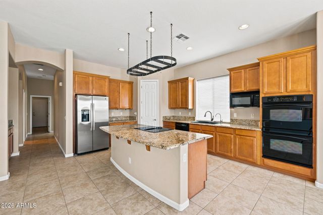 952 E FIELDSTONE Place, Chandler, AZ 85249
