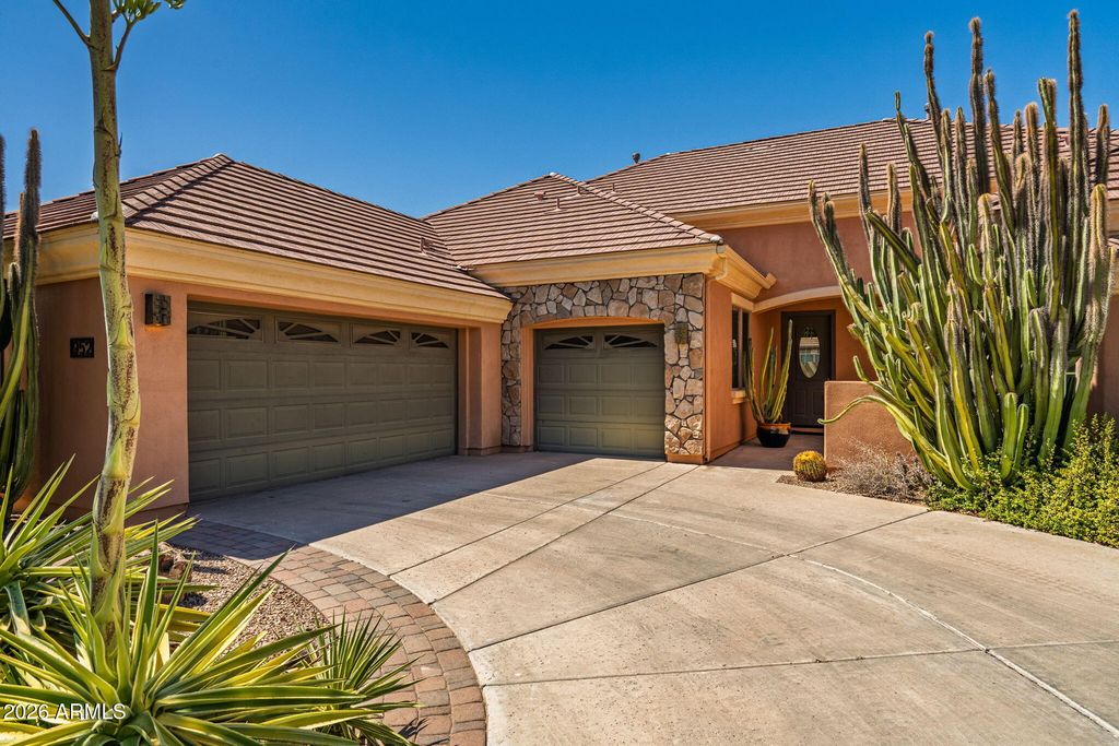 952 E FIELDSTONE Place, Chandler, AZ 85249 — photo 3