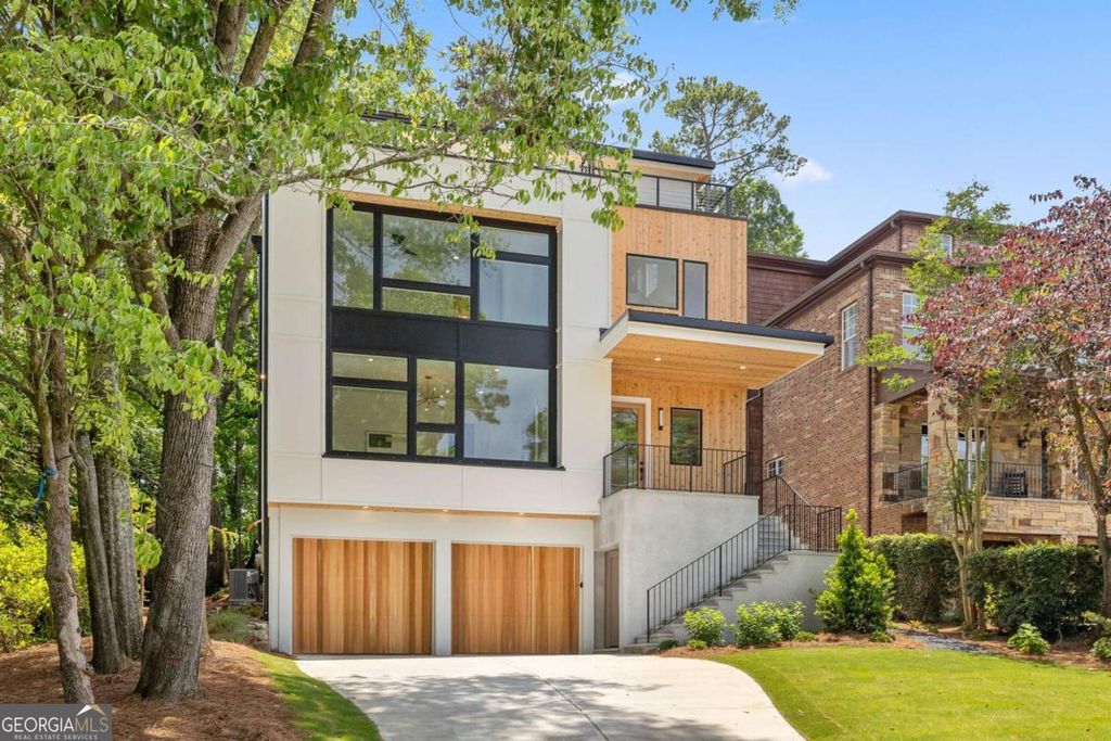 1287 Star Drive NE, Brookhaven, GA 30319