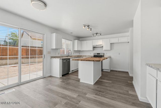 1383 Ridge Point Drive, Carson City, NV 89706
