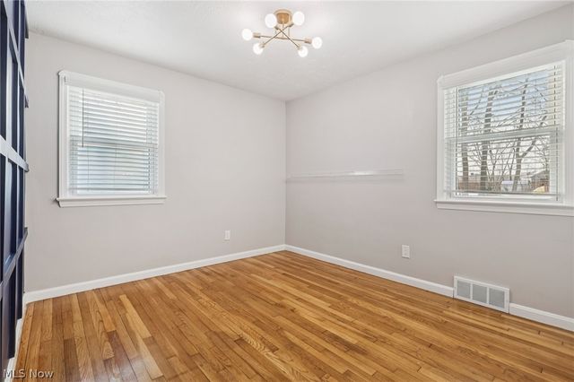 5536 Mackenzie Road, North Olmsted, OH 44070