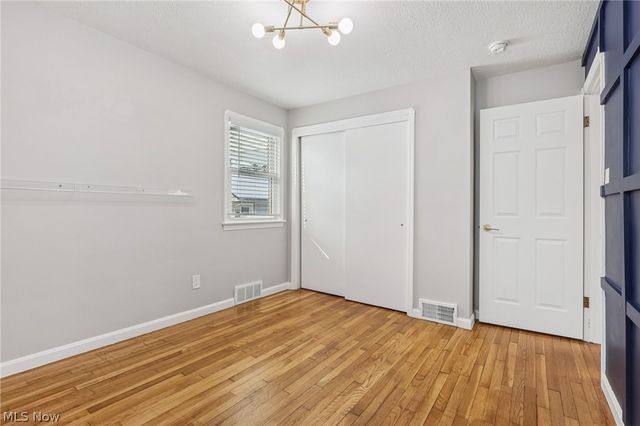 5536 Mackenzie Road, North Olmsted, OH 44070