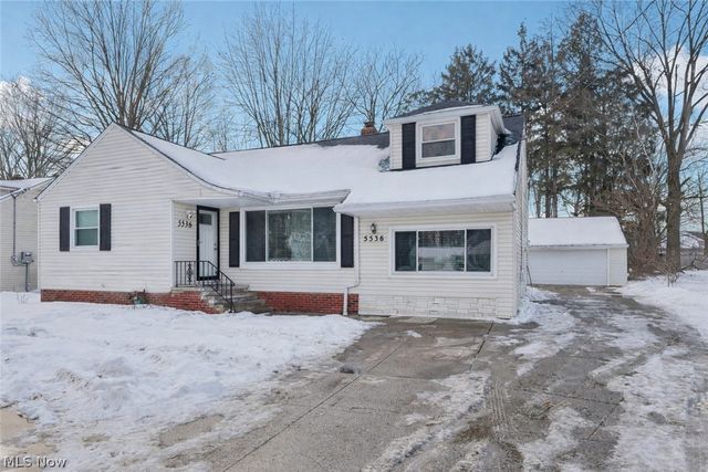 5536 Mackenzie Road, North Olmsted, OH 44070