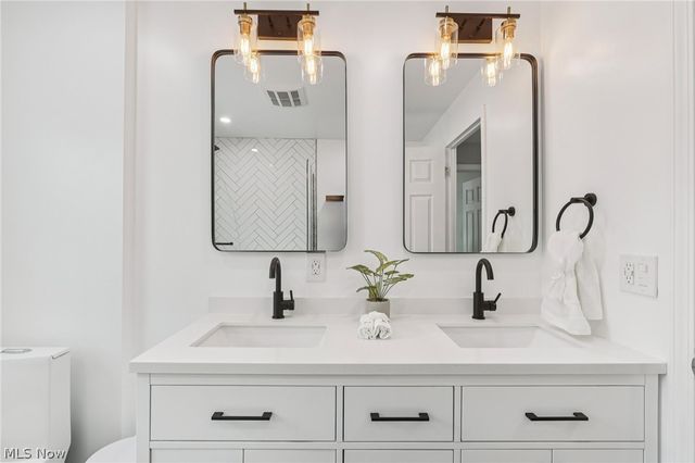 5536 Mackenzie Road, North Olmsted, OH 44070