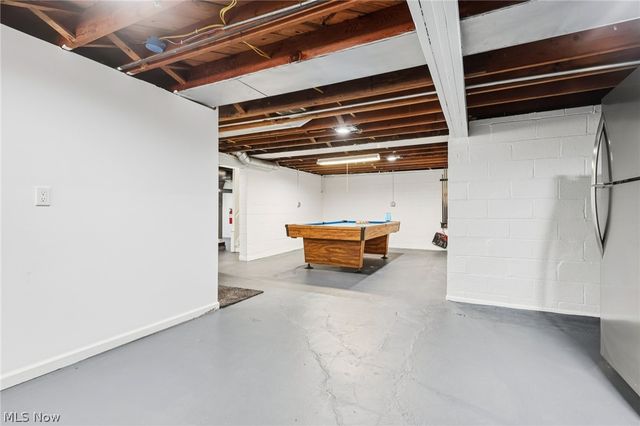 5536 Mackenzie Road, North Olmsted, OH 44070