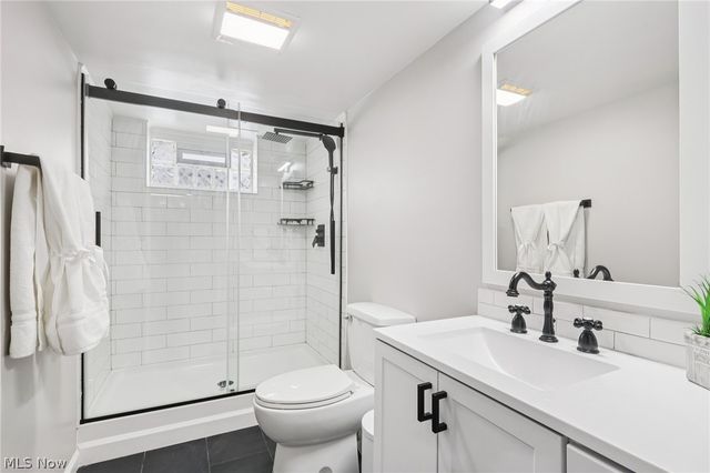 5536 Mackenzie Road, North Olmsted, OH 44070