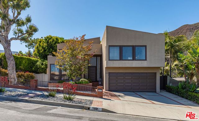 3449 Cloudcroft Drive, Malibu, CA 90265