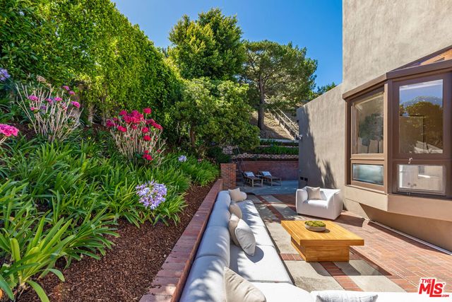 3449 Cloudcroft Drive, Malibu, CA 90265