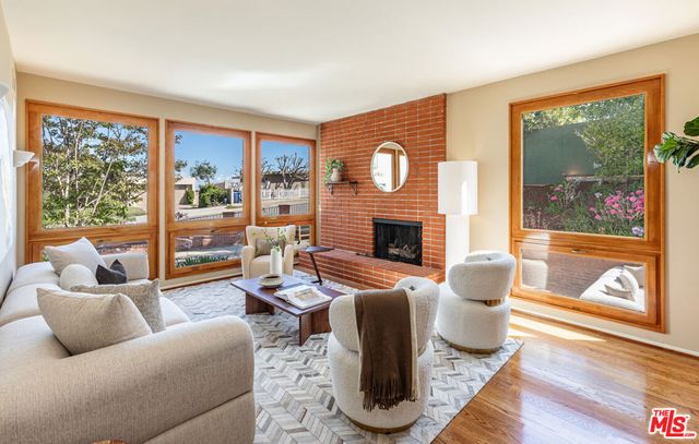 3449 Cloudcroft Drive, Malibu, CA 90265