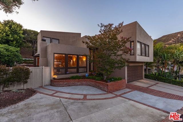 3449 Cloudcroft Drive, Malibu, CA 90265
