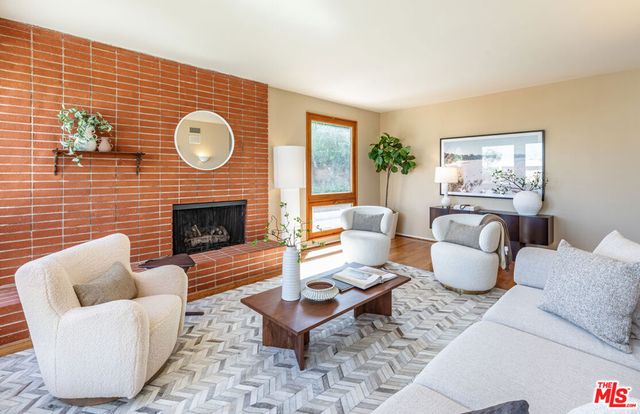 3449 Cloudcroft Drive, Malibu, CA 90265
