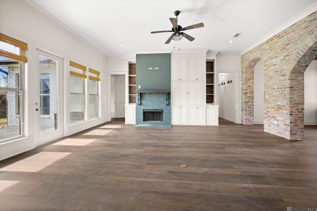 1684 Royal Troon Ct, Zachary, LA 70791