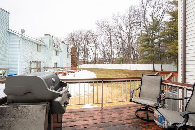 9 Wood Acres Drive, North Brunswick, NJ 08902