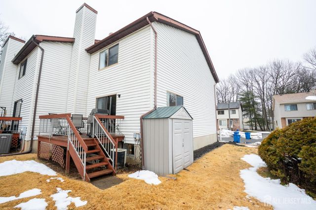 9 Wood Acres Drive, North Brunswick, NJ 08902