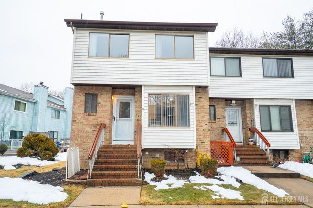 9 Wood Acres Drive, North Brunswick, NJ 08902