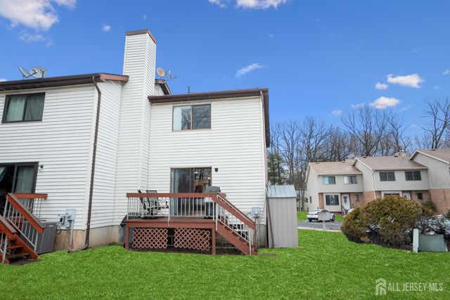 9 Wood Acres Drive, North Brunswick, NJ 08902