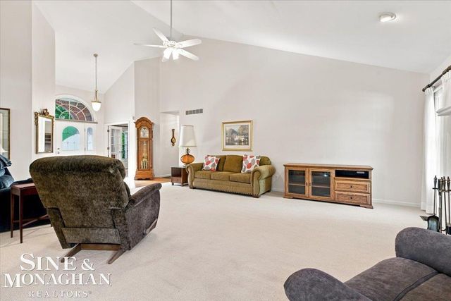 1001 S River Pointe Lane, Saint Clair, MI 48079