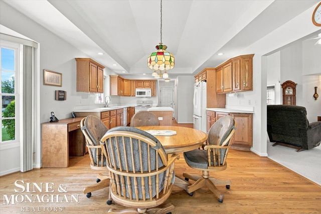 1001 S River Pointe Lane, Saint Clair, MI 48079