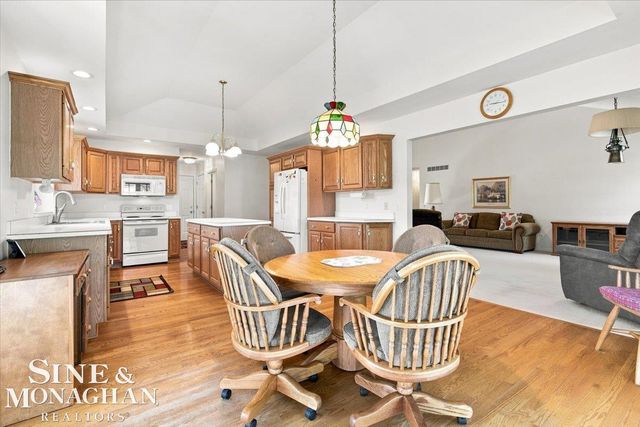 1001 S River Pointe Lane, Saint Clair, MI 48079