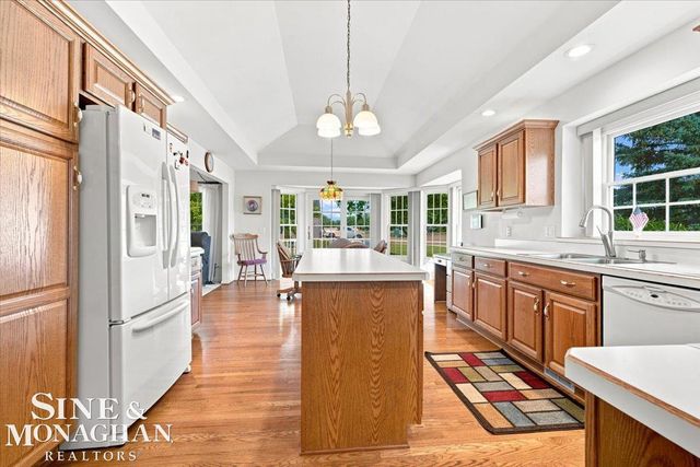 1001 S River Pointe Lane, Saint Clair, MI 48079