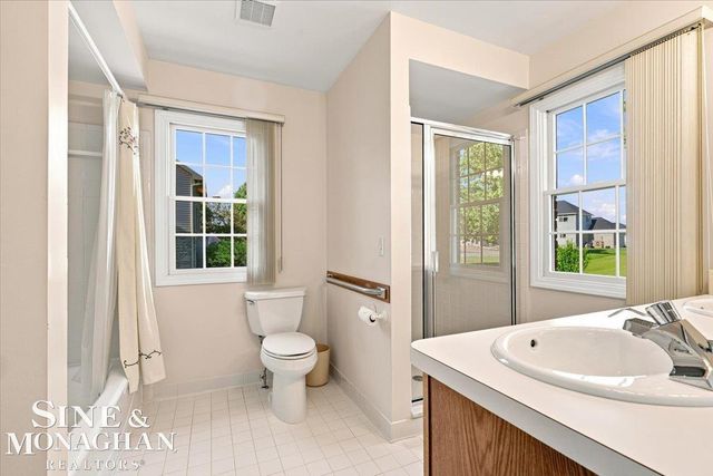 1001 S River Pointe Lane, Saint Clair, MI 48079