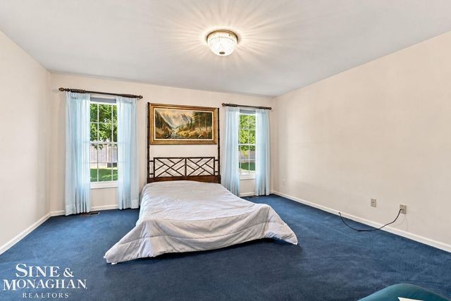 1001 S River Pointe Lane, Saint Clair, MI 48079