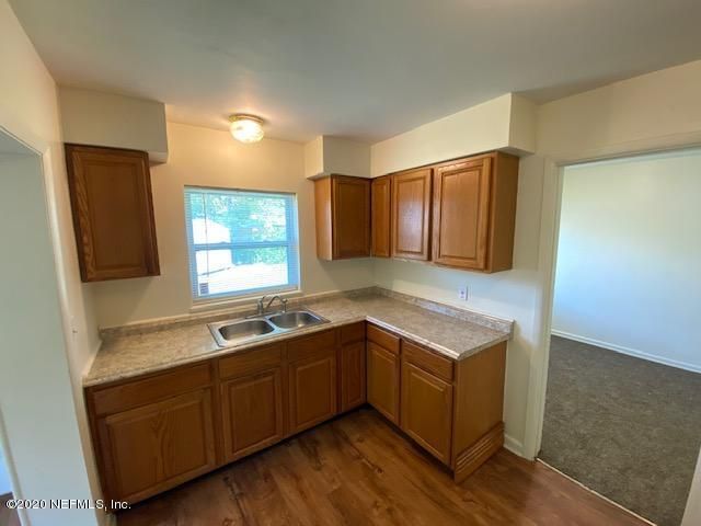 6531 SOLANDRA Drive, Jacksonville, FL 32210