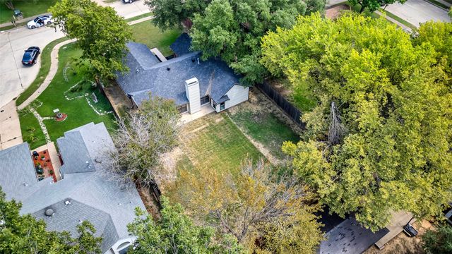 700 Creekview Court, Mesquite, TX 75181