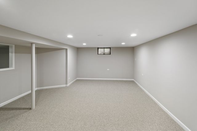 6833 W 127TH Street, Palos Heights, IL 60463
