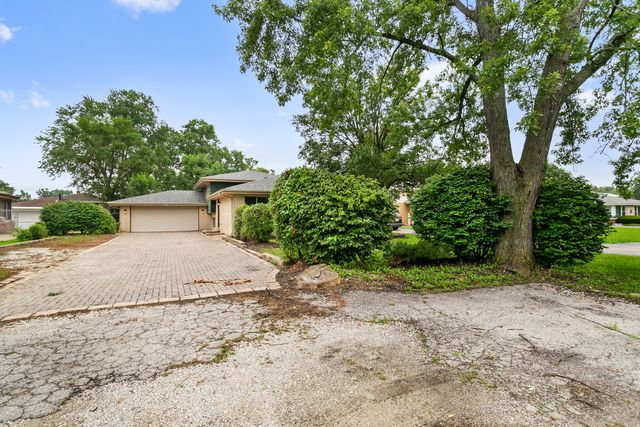 6833 W 127TH Street, Palos Heights, IL 60463