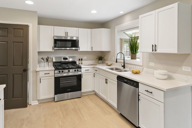 6833 W 127TH Street, Palos Heights, IL 60463