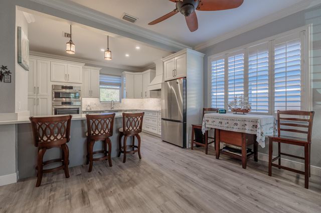 3285 SW Porpoise Circle, Stuart, FL 34997