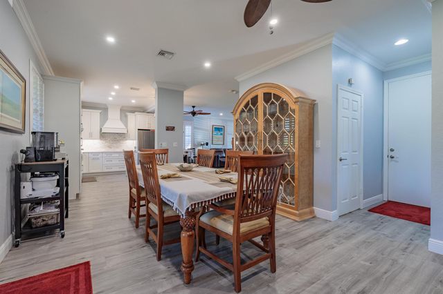 3285 SW Porpoise Circle, Stuart, FL 34997