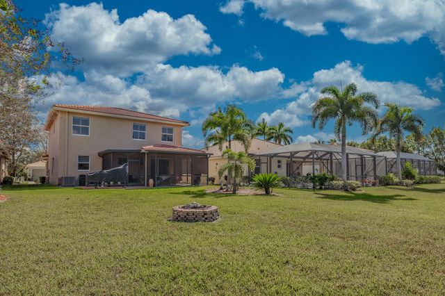 3285 SW Porpoise Circle, Stuart, FL 34997