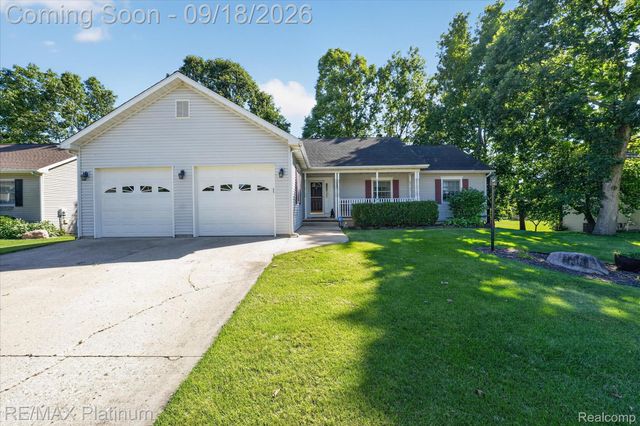2410 Chestnut Bend, Oceola Township, MI 48855