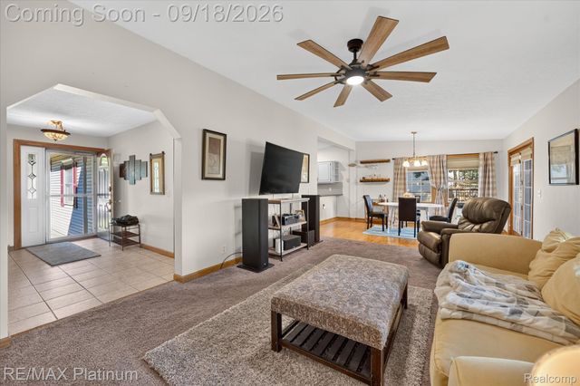 2410 Chestnut Bend, Oceola Township, MI 48855