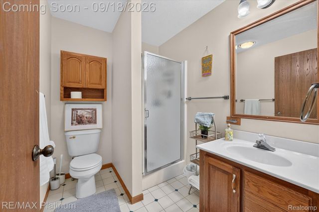 2410 Chestnut Bend, Oceola Township, MI 48855