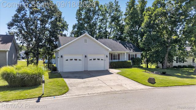 2410 Chestnut Bend, Oceola Township, MI 48855