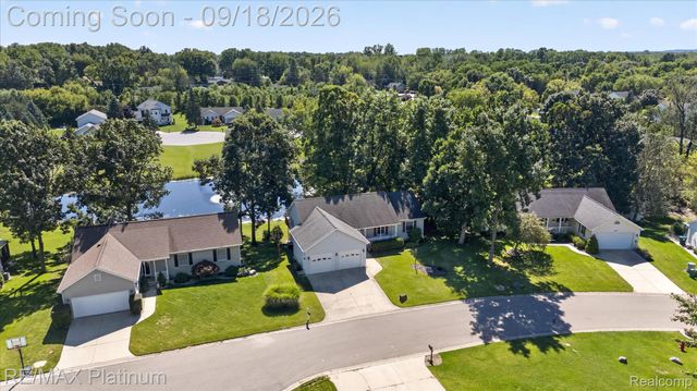 2410 Chestnut Bend, Oceola Township, MI 48855