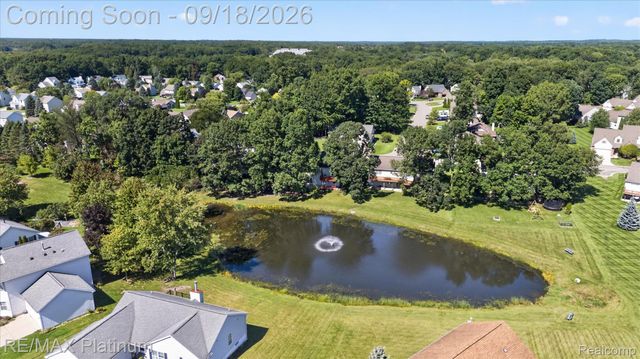 2410 Chestnut Bend, Oceola Township, MI 48855
