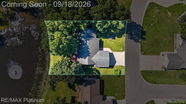 2410 Chestnut Bend, Oceola Township, MI 48855