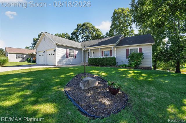 2410 Chestnut Bend, Oceola Township, MI 48855