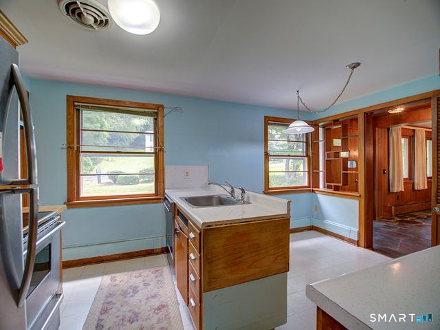 373 Broadway, Hamden, CT 06518