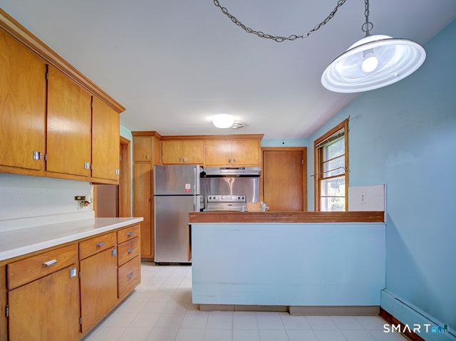 373 Broadway, Hamden, CT 06518