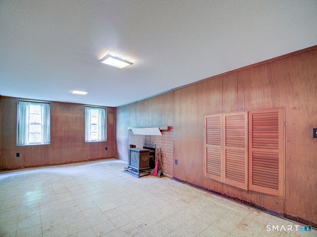 373 Broadway, Hamden, CT 06518
