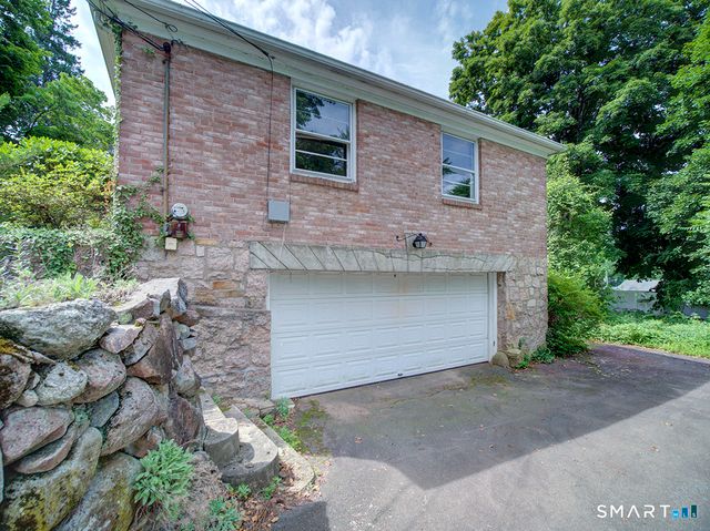 373 Broadway, Hamden, CT 06518