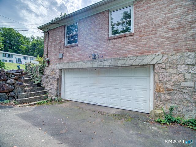 373 Broadway, Hamden, CT 06518
