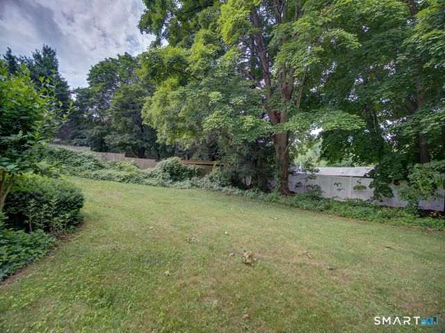 373 Broadway, Hamden, CT 06518