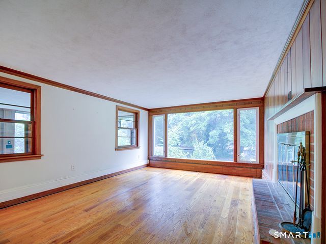 373 Broadway, Hamden, CT 06518