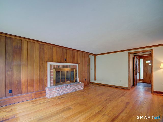373 Broadway, Hamden, CT 06518